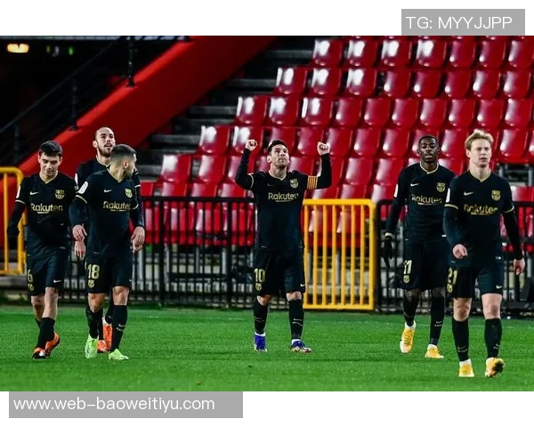 巴萨两季十月战绩对比分析去年全胜今年表现下滑进球失球差异明显